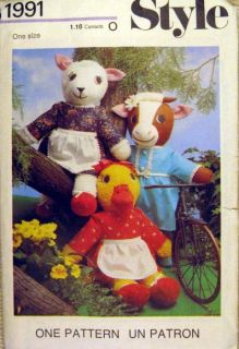 1977 vintage sewing pattern stuffed ANIMAL TOYS lamb cow duck