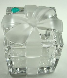  Frosted crystal ribbons Bottom stamped TIFFANY & CO. Made in Germany