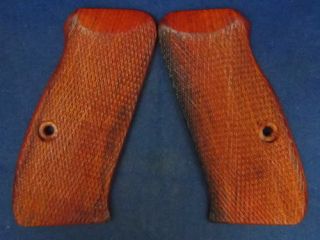 NEW WOOD CHECKERED GRIPS FOR CZ 75 85B, CZ 75 85 3, COMPACT