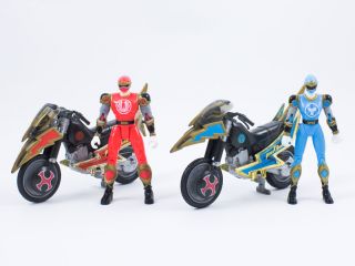 Power Rangers Ninja Storm Action Figures Red Blue Wind Tsunami Cycle