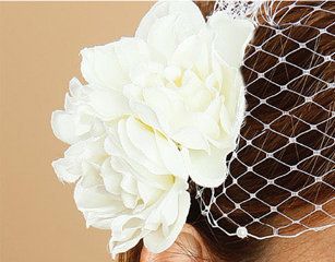 New Wedding Hairpiece Ivory Gardenia Cluster Hairclip