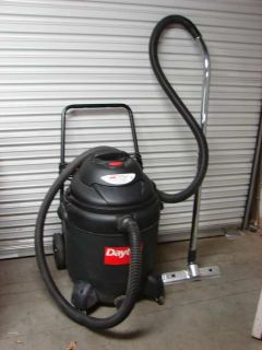Dayton 4TB87 Wet Dry Vacuum 18 Gallon