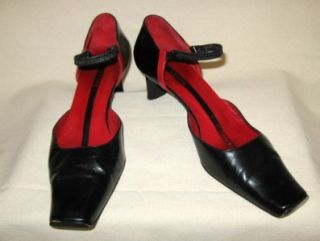 Lerre Italy Black Pumps Shoes w Touch of Red Sz 38 5 8
