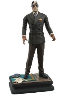 Diamond Select Toys Universal Monsters Invisible Man Figure New