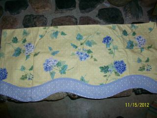 WAVERLY BLOSSOM HILL FLORAL DOTZ VALANCE YELLOW AND LAVENDER