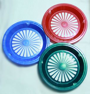 GREEN RED BLUE PLASTIC PAPER PLATE HOLDERS CAMPING BBQ PARTIES