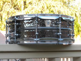Ludwig Black Beauty Snare Drum Hammered Brass Tube Lug