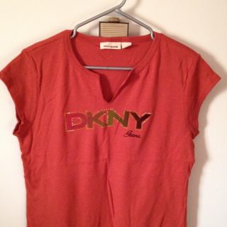 DKNY T Shirt in Clothing, 