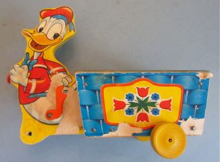 Vintage WALT DISNEY DONALD DUCK FISHER PRICE WOOD PULL TOY CART 605
