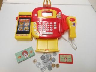 MC DONALDS DRIVE THRU CENTER   WITH PLAY MONEY, CREDIT CARD, CHANGING