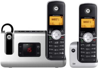 Motorola DECT 6 0 Cordless Phone with 2 Handsets L903