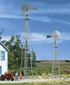 Walthers CornerStone HO 3198 Van Dyke Farm Windmill 2