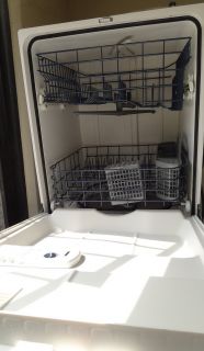 GE White 24 Energy Star Dishwasher with 4 Wash Cycles GLD4200M15WW