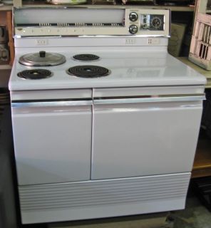 Vintage 1950s Hotpoint Automatic Electric Range