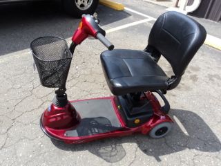 INVACARE LYNX L3 3 WHEEL ELECTRIC MOBILITY SCOOTER 