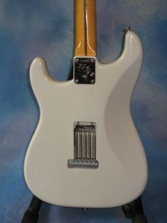 Fender Eric Johnson Stratocaster Strat Olympic White