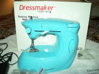 Euro Pro Dressmaker Sewing Machine Style 997H