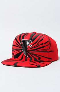 Mitchell & Ness The Atlanta Falcons Earthquake Snapback Cap in Red
