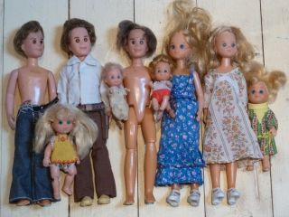 Lot of 9 1973 Mattel Sunshine Family Dolls