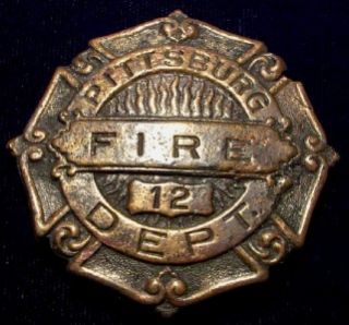 Pittsburg Fire Department Badge Uniform Pin Medal 5M1605