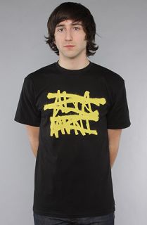 Altamont The No Logo Basic Tee in Black Yellow