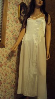 Flora Nikrooz Ivory Long Nightgown Liquid Satin Polyester Size Large