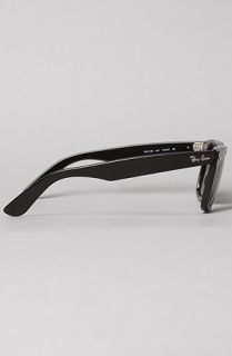  wayfarer sunglasses in black $ 145 00 converter share on tumblr size
