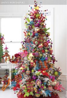 Pre Lit 9 ft Artificial Flocked Snow Christmas Tree w Clear 700 Lights
