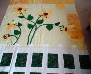Hand Sewn Appliquéd Sunflower Picket Fence Quilt Top