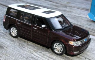 Extremely rare model of Ford Flex Limited created by Maisto.
