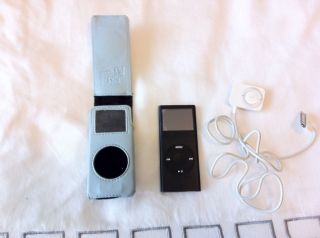 Apple iPod nano 2nd Generation Black (8 GB) Radio Tuner Accessory FM