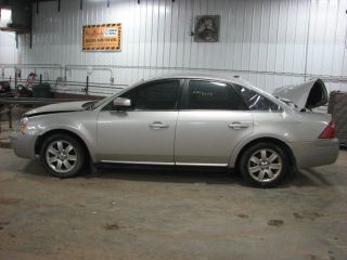 came from this vehicle 2007 ford five hundred stock um3203
