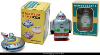 Miniature White Knob Tetsujin Robot T 28 Flying Saucer Otti Toys Club