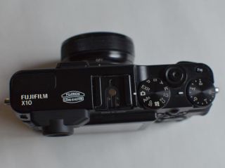  Fujifilm x10 Digital Camera with Four Batteries Charger Memory Card