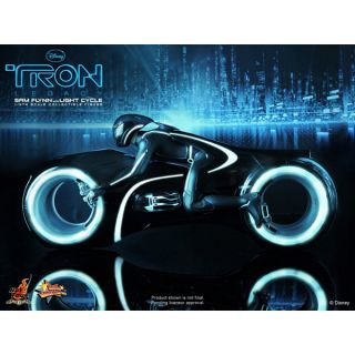 Tron Legacy Hot Toys Sideshow Sam Flynn Movie Figure and Lightcycle 1