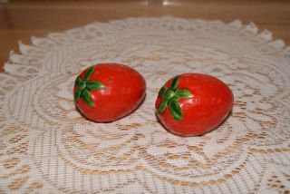  Vintage Strawberries Salt Pepper Shakers