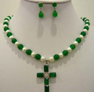 beautiful 7 8mm white pearl green jade necklace pendant earrings set