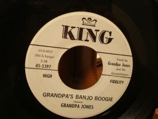 45 Grandpa Jones Grandpas Banjo Boogie 1960 White Promo King 5397