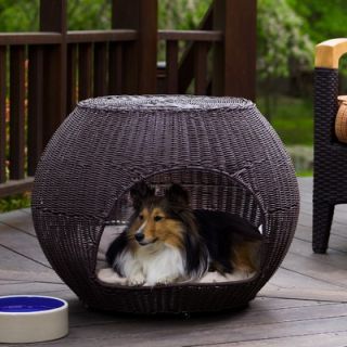The Refined Canine Indoor or Outdoor Igloo Pet Bed   IGL FR ES