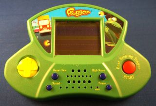 Frogger Electronic Handheld Hasbro Game Frog Crossing Arcade Video LCD