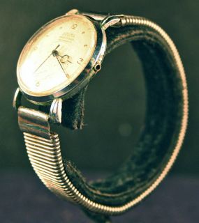 Vintage Dogma Mans Wristwatch with A 15 Jewel Movement