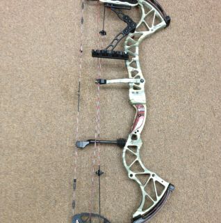 Bowtech Invasion With Octane Bantam Weight Quiver