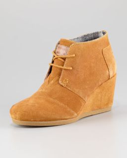  boot available in black chestnut taupe $ 89 00 toms suede lace up