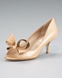  available in beige black $ 675 00 valentino couture bow pump $ 675 00