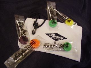 Sugarland Sunglasses Bag Lollipops Jamey Johnson Billy Currington