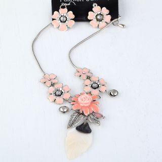 Fashion Jewelry Set Fancy Women 1Sets Flower Shell Necklaces Earrings