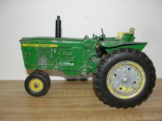 3020 Diecast John Deere Tractor  