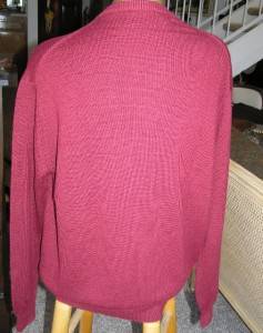 GORGEOUS JOHN SCOTT SCOTLAND RED CARDIGAN SWEATER WITH GOLD BUTTONS SCOTLAND L  