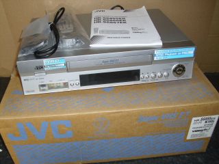 JVC HR S6855 Super VHS s VHS Et Video Recorder VCR Boxed
