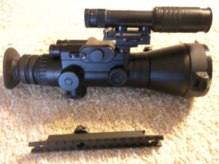 ITT Night Vision Gen 2 Rifle Scope IR Illuminator and Weaver Rail 1399